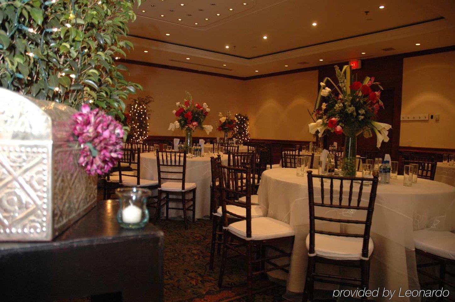Ambassador Suites カラカス レストラン 写真
