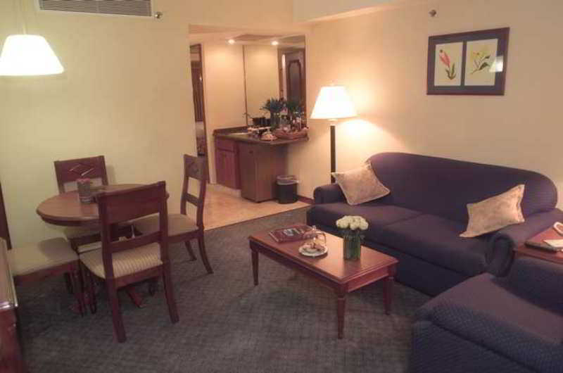 Ambassador Suites カラカス 部屋 写真